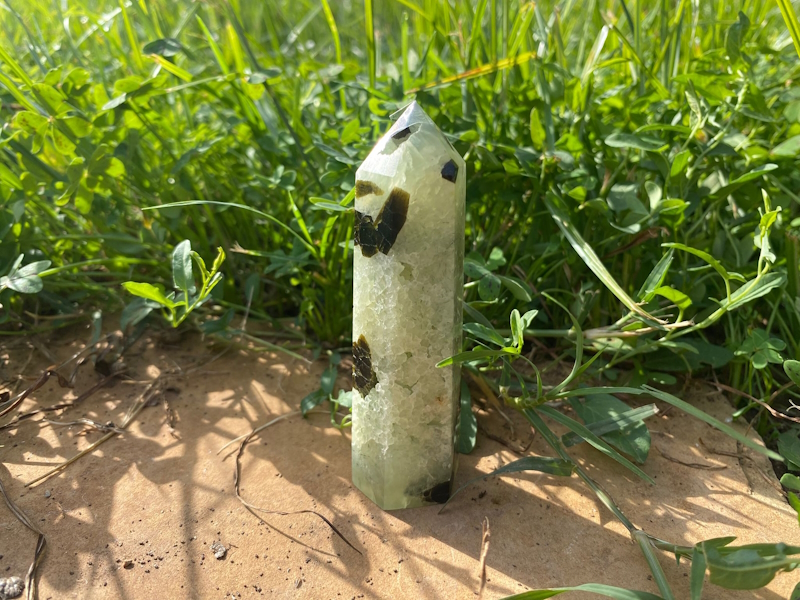 Punta generador prehnita 9 cm aprox